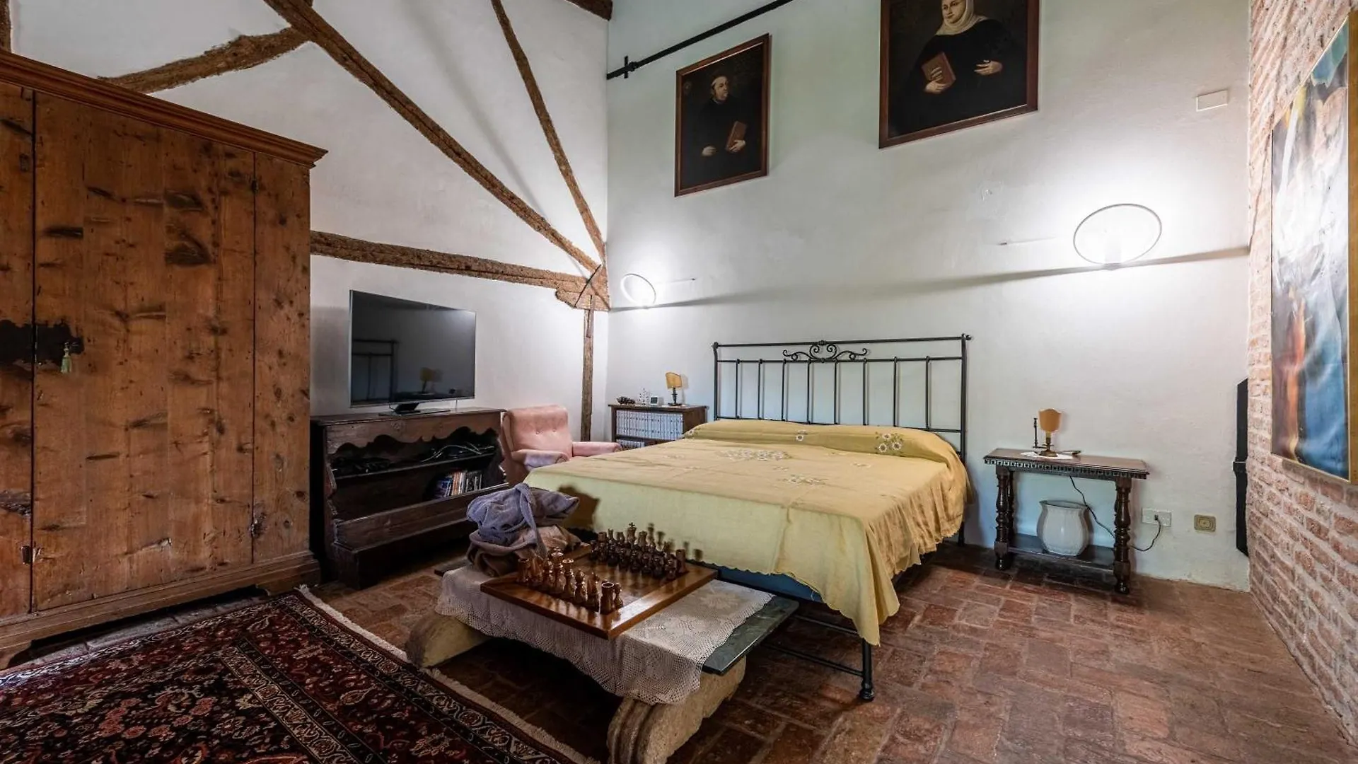 Scuderia Country Mansion 3300Squarefeet Villa Vanzo Italy