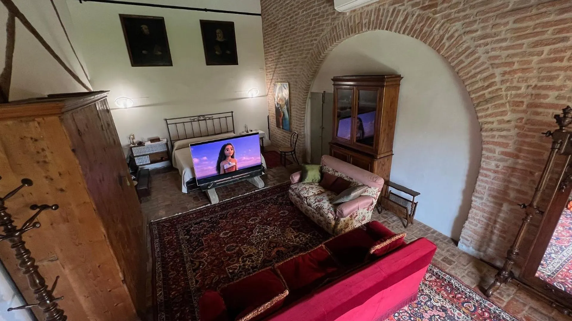 Scuderia Country Mansion 3300Squarefeet Villa Vanzo